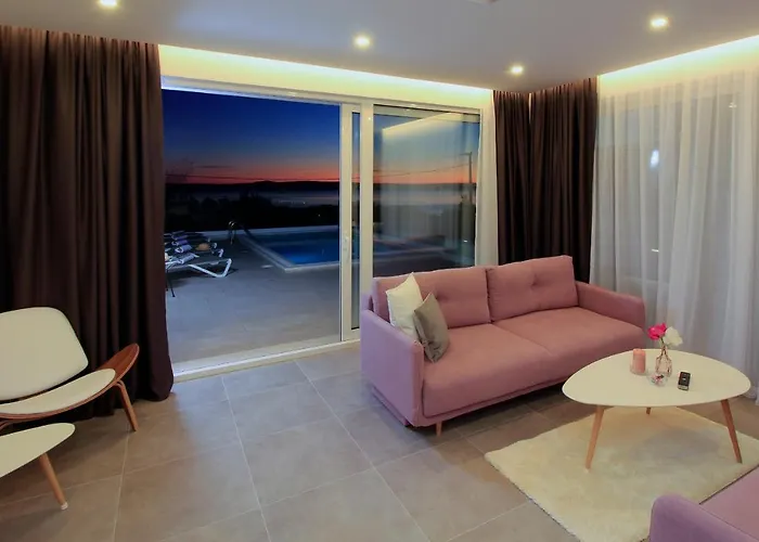 Karla Villa Makarska