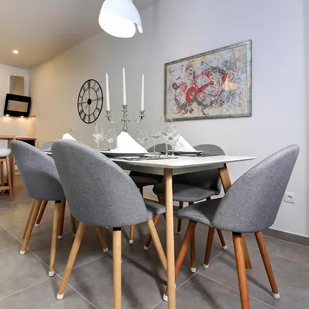 וילה Karla מאקרסקה