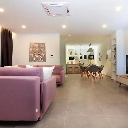 Karla * Макарська