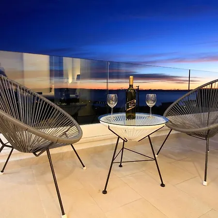 Вилла Karla Макарска